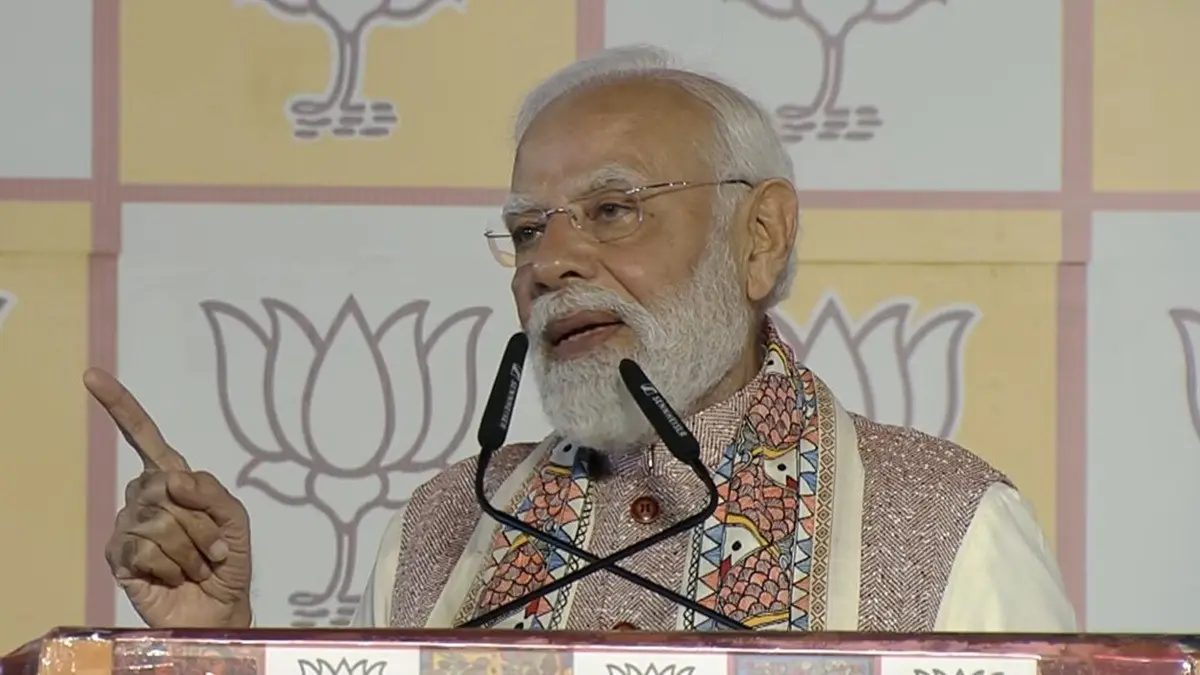 From Maoist Shadow to Record Turnout: PM Modi Roasts RJD’s ‘Jungle Raj’