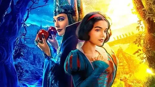 Gal Gadot and Rachel Zegler in Snow White
