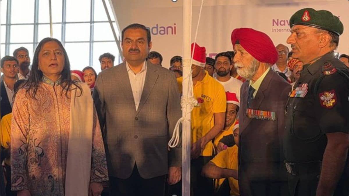 Gautam Adani Leads People-Centric Parade at Navi Mumbai International Airport Launch