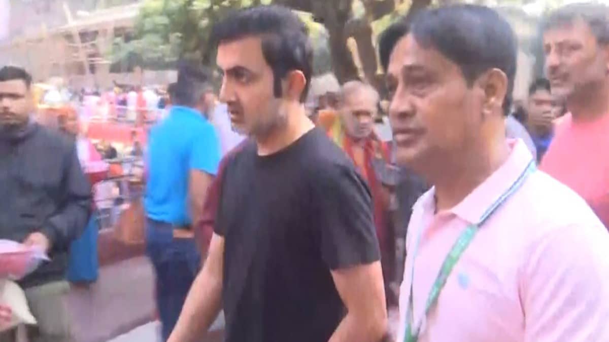 Gautam Gambhir visits Kamakhya Temple in Guwahati