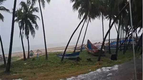 NDRF Teams Deployed As IMD Forecasts Heavy Rain In Tamil Nadu, Puducherry Seven NDRF Teams Deployed as IMD forecasts heavy rain in Tamil Nadu, Puducherry