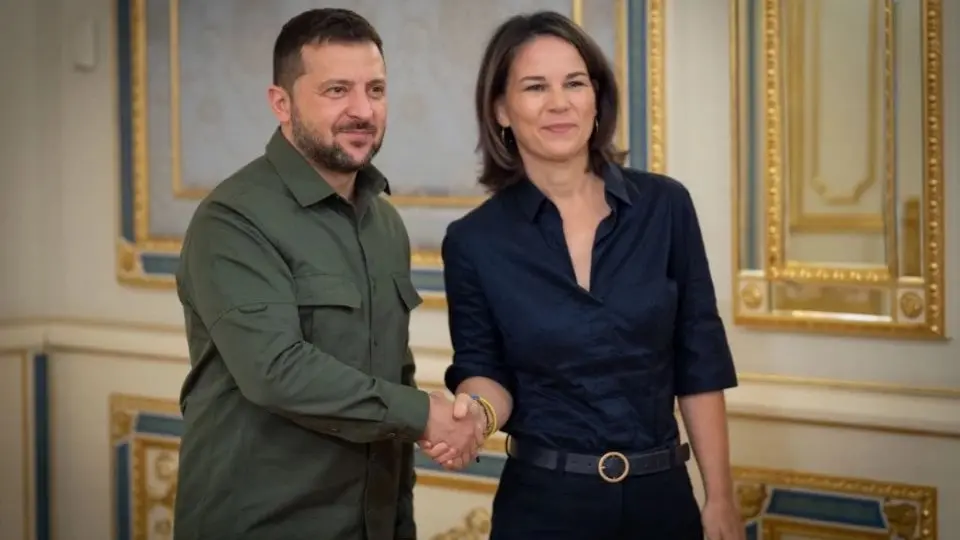 German Foreign Minister Makes Unannounced Visit To Kyiv on Eve of US Presidential Elections German Foreign Annalena Baerbock Minister in Kyiv