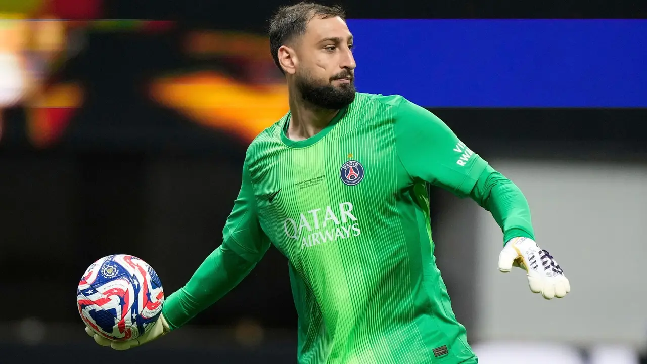 Gianluigi Donnarumma to Manchester United? Club Legend Wayne Rooney Urges Ruben Amorim to Sign Italian Goalkeeper Gianluigi Donnarumma in a file photo.