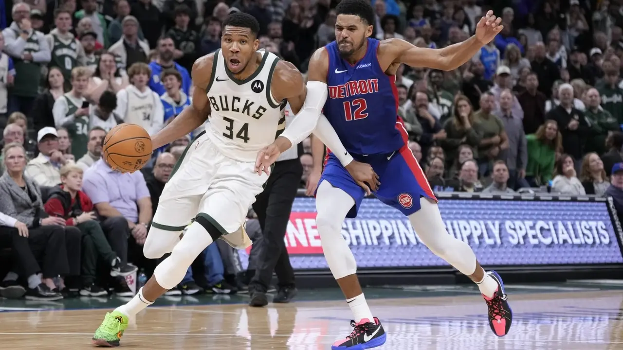 Antetokounmpo Scores 59 And Bucks Beat Pistons 127-120 In Overtime Giannis Antetokounmpo