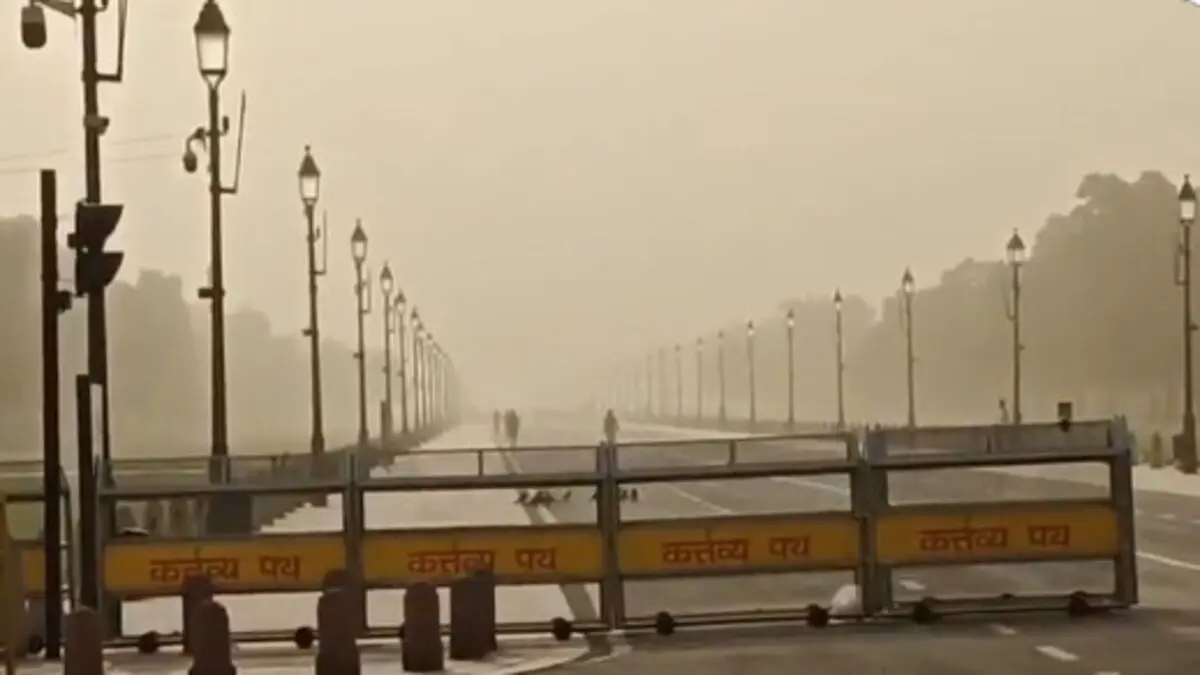 Giant Dust Blanket Covers Delhi-NCR: What’s Behind the Sudden Twist In Weather Conditions?