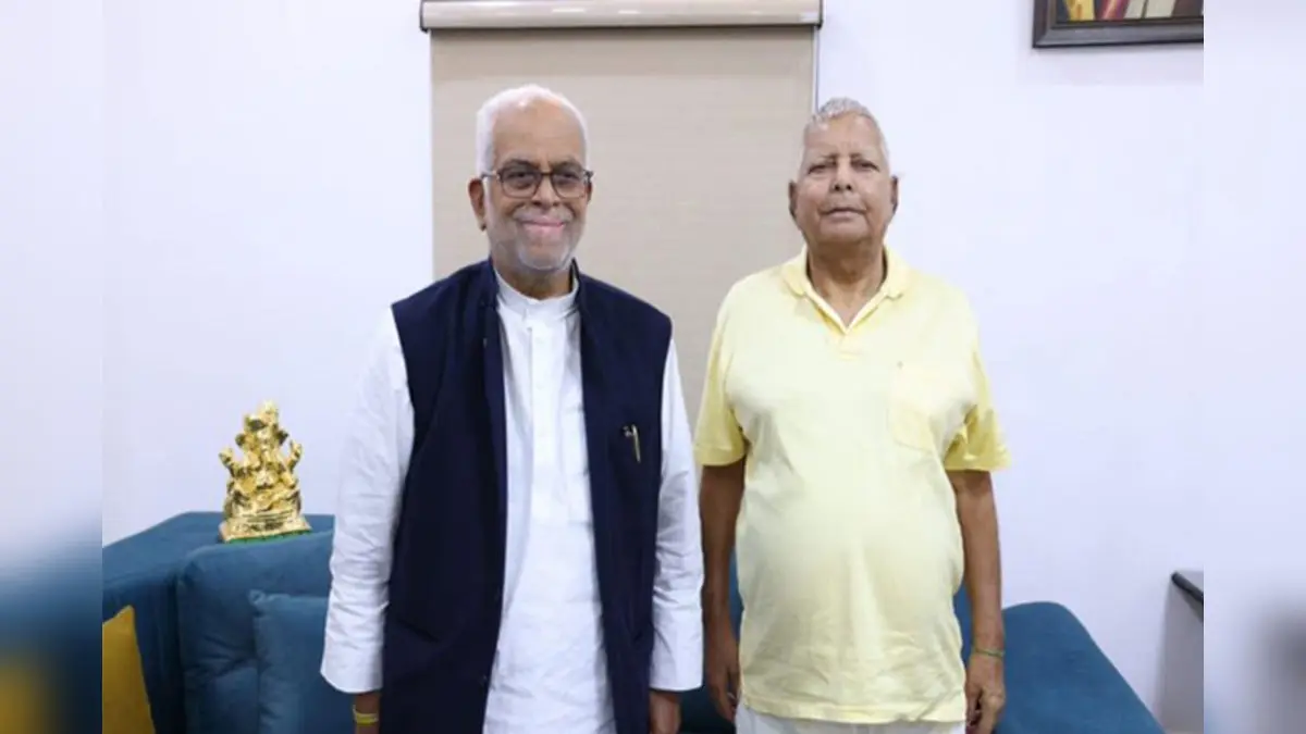 Union Minister Giriraj Singh Criticises Sudershan Reddy's 'Morality' After Meeting With Fodder Scam Convict Giriraj Singh Criticizes Sudershan Reddy's 'Morality' After Meeting With Lalu Yadav