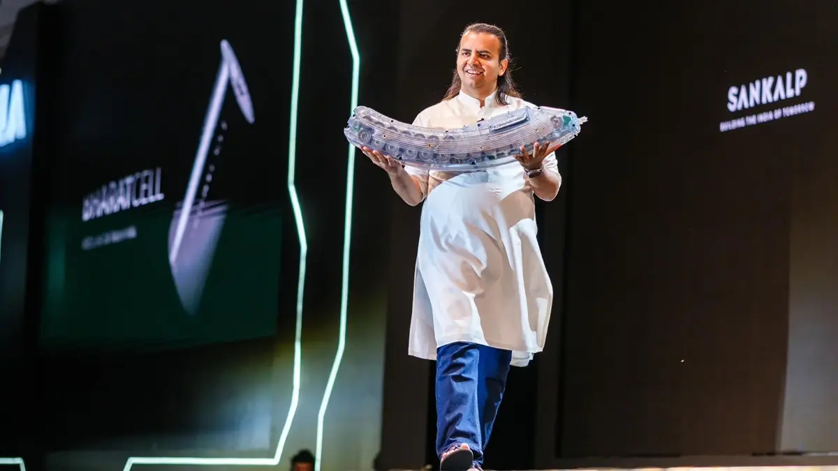 Goa Consumer Commission Issues Bailable Warrant Against Ola CEO Bhavish Aggarwal Goa Consumer Commission Issues Bailable Warrant Against Ola CEO Bhavish Aggarwal