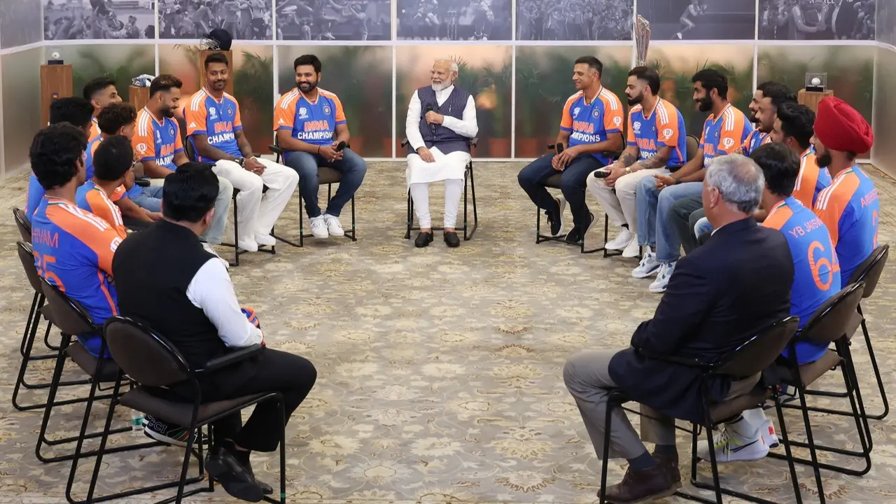 What Did PM Narendra Modi Say After Meeting World Champions Team India at His Residence? Team India with PM Narendra Modi