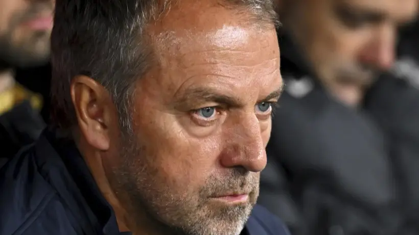 Frenkie De Jong returns to FC Barcelona squad nearly 5 months after ankle injury Hansi Flick