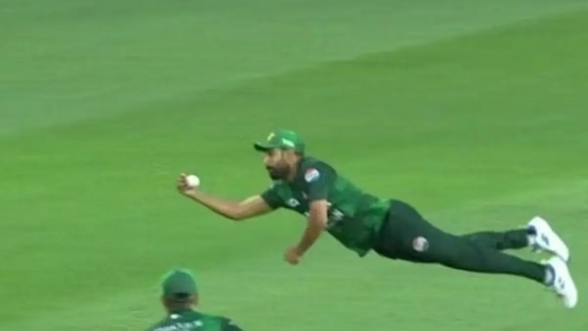 haris Rauf catch and hasan Nawaz hundred as Pakistan beat new Zealand in Auckland t20 pak vs nz
