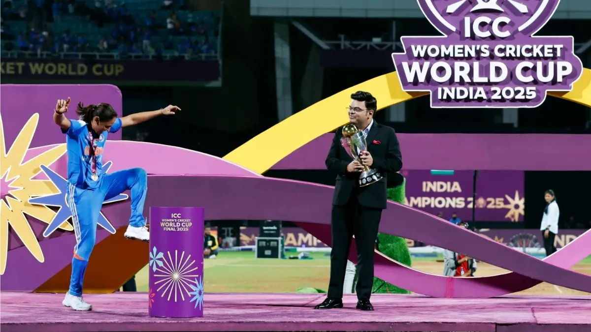 Harmanpreet Kaur arrives in style to collect the ICC Women's World Cup 2025 trophy from ICC Chairman Jay Shah