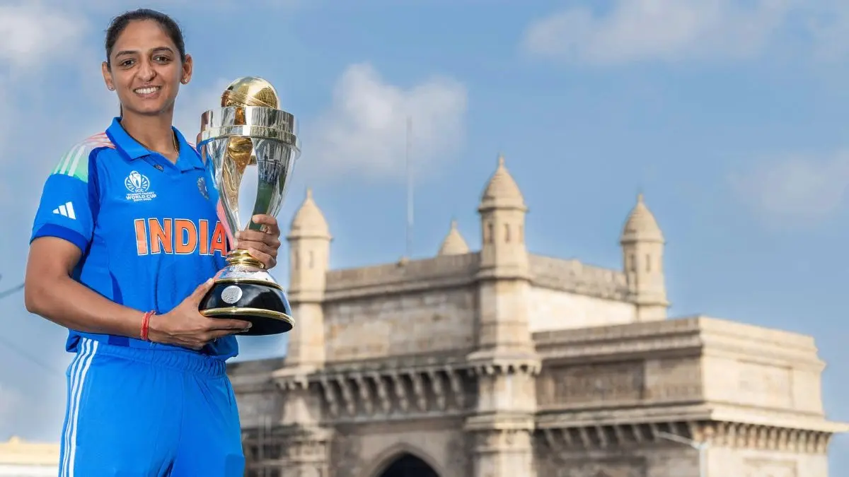 Harmanpreet Kaur at Gateway of India