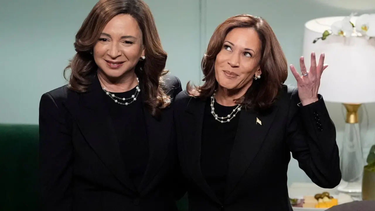 Harris Appears on 'Saturday Night Live' as Mirror Image of Maya Rudolph with Election Looming Harris appears on 'Saturday Night Live' as mirror image of Maya Rudolph with election looming