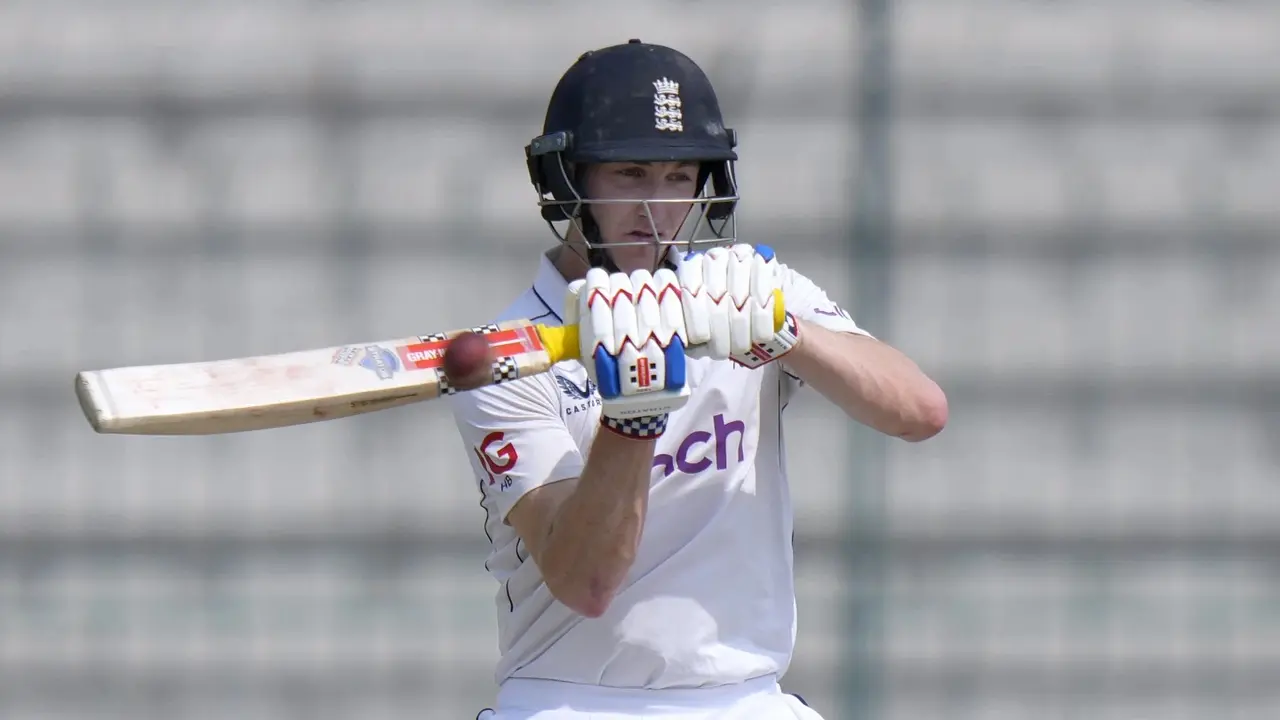 Harry Brook, Joe Root set batting records with 800-run England close to famous cricket win vs PAK Harry Brook