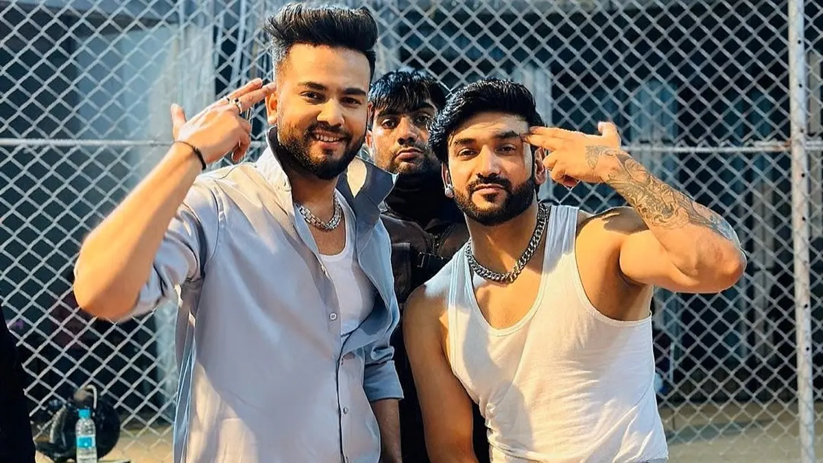 Haryanvi Singer Rahul Fazilpuria Narrowly Escapes Firing In Gurugram On SPR Road