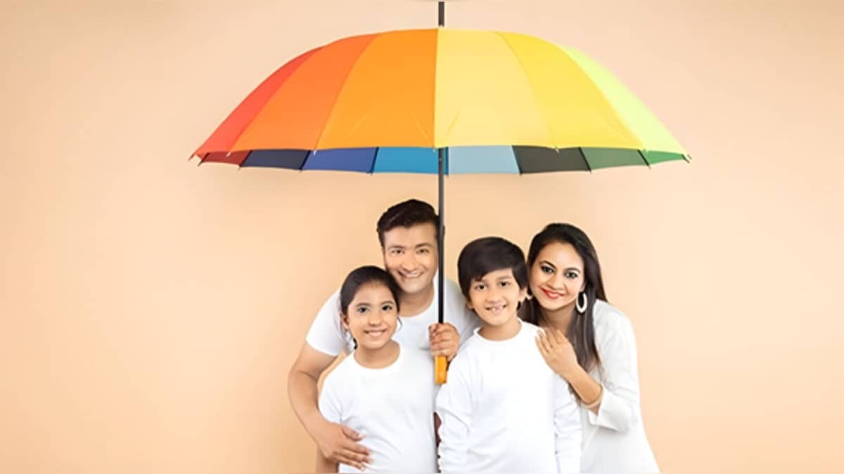 Health Insurance India: Comparing Public vs Private Insurance Providers