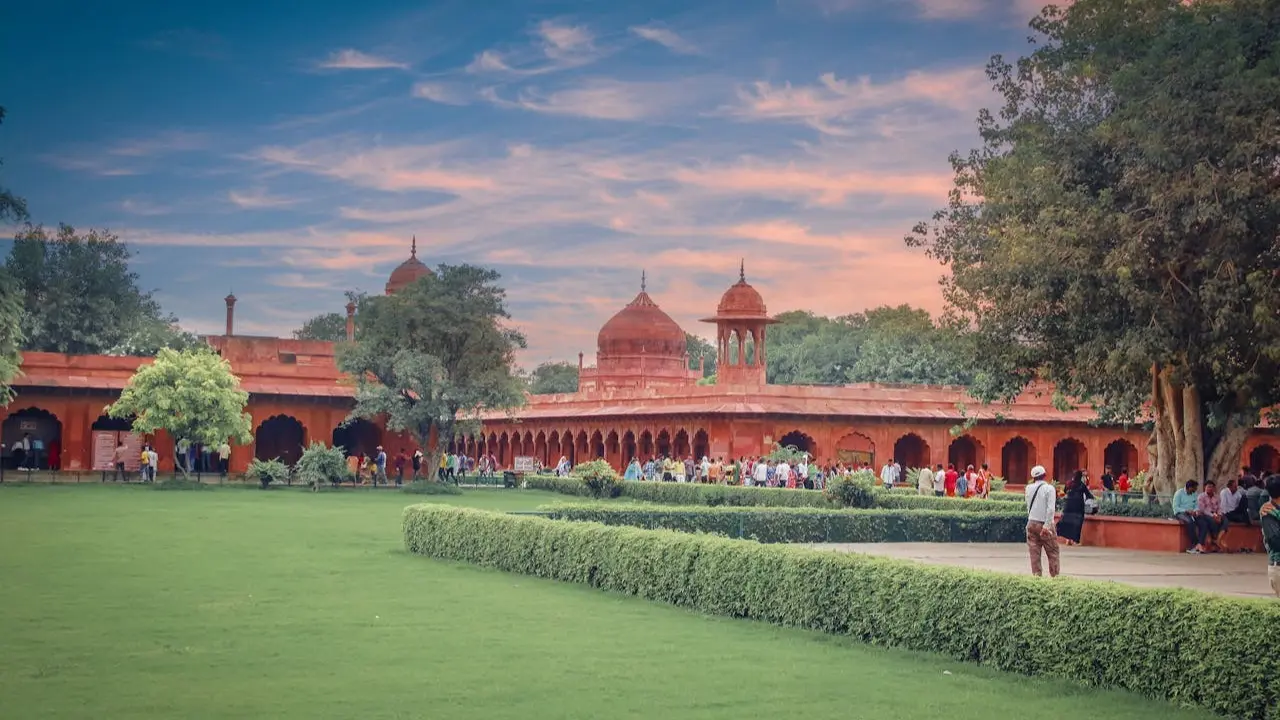 Heatwave Warning Issued For Delhi, Rajasthan - Dos and Don'ts