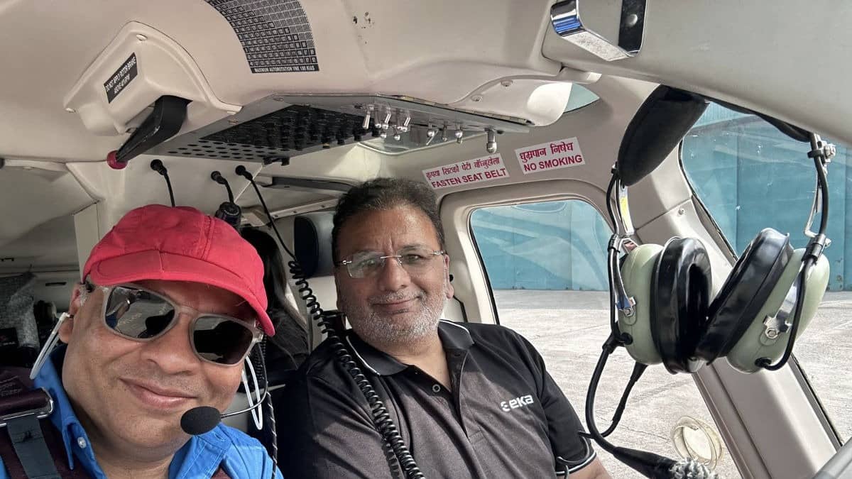 Helicopter To The Rescue! Industrialist Sudhir Mehta Takes Chopper Ride After Being Stuck in 8-Hour Traffic On Mumbai-Pune Expressway