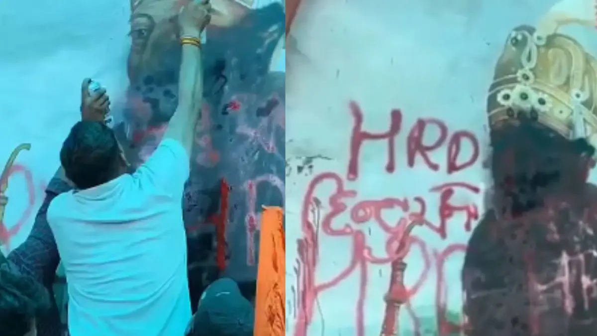 Historical Confusion: Hindu Groups Deface Bahadur Shah Zafar’s Portrait at Ghaziabad Station, Mistaking it For Aurangzeb