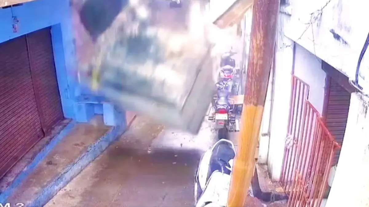 Hotel Restroom Collapsed Into Street From First Floor, Shattering Scooter, Video Goes Viral
