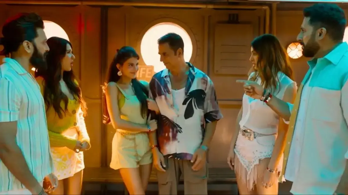 A poster of Housefull 5