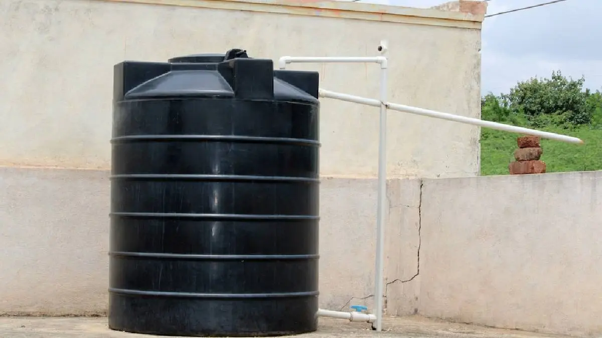 How do I reduce the heat in my water tank