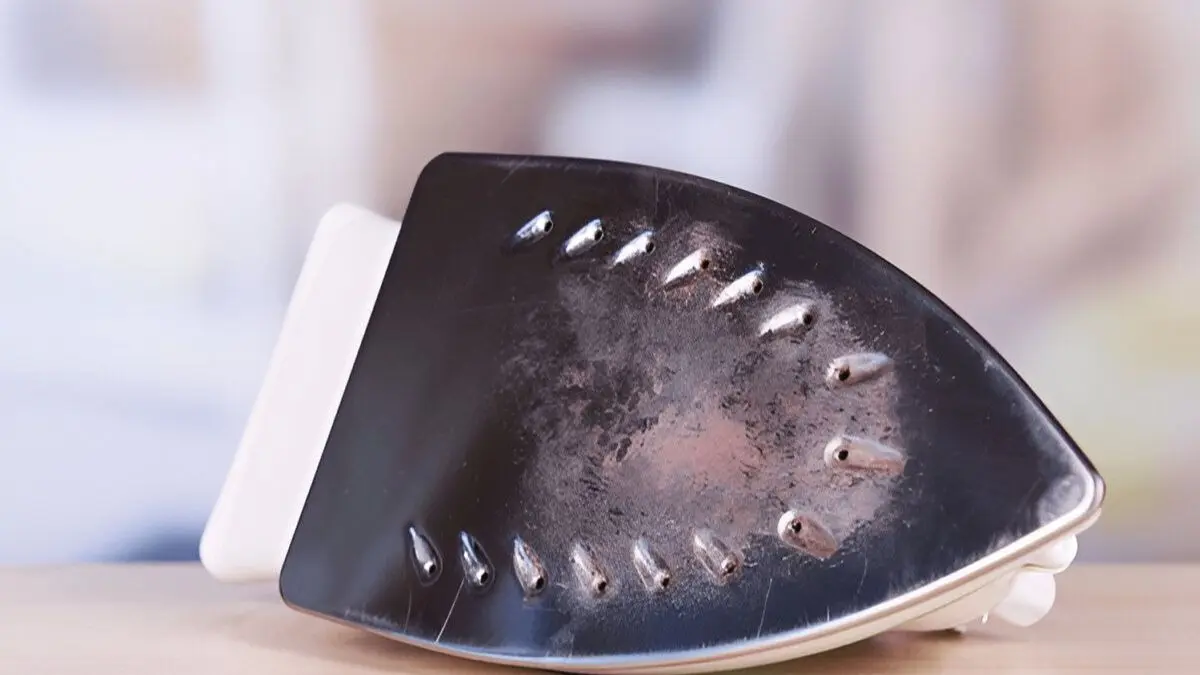 how to clean burnt iron press at home