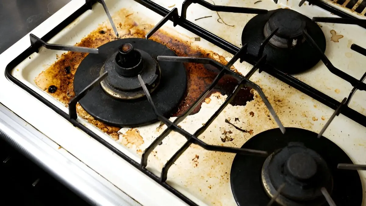 how to clean dirty and sticky gas stove of kitchen using homemade ingredients