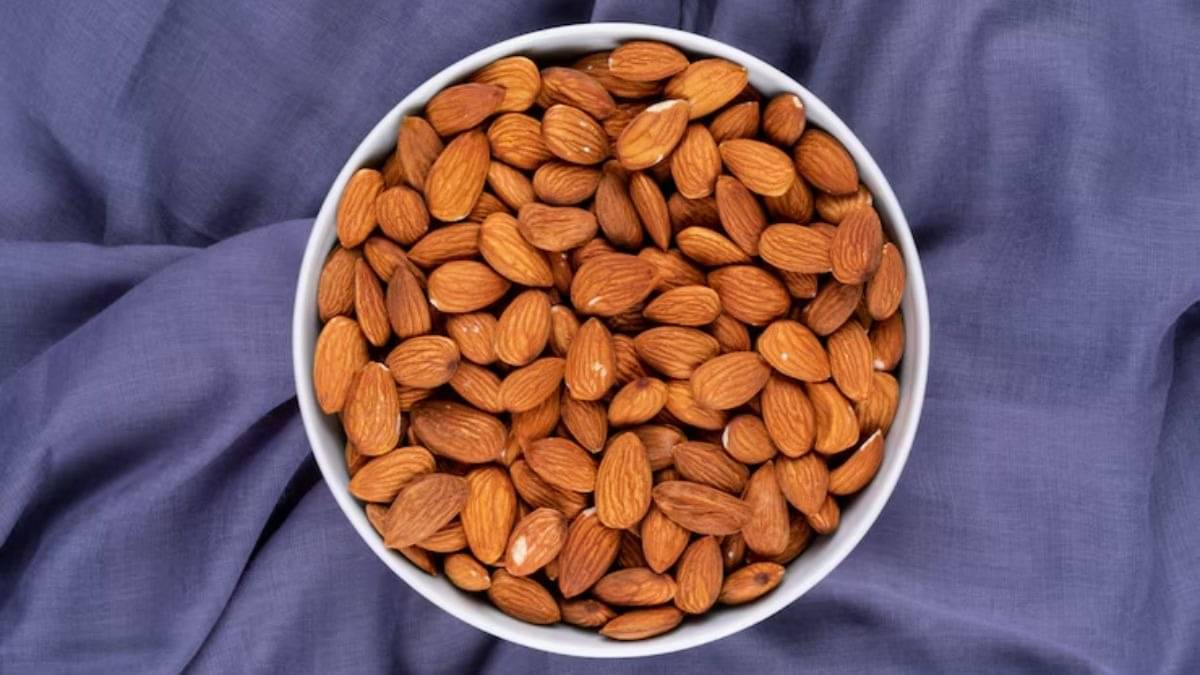 how to know that almonds are real or fake