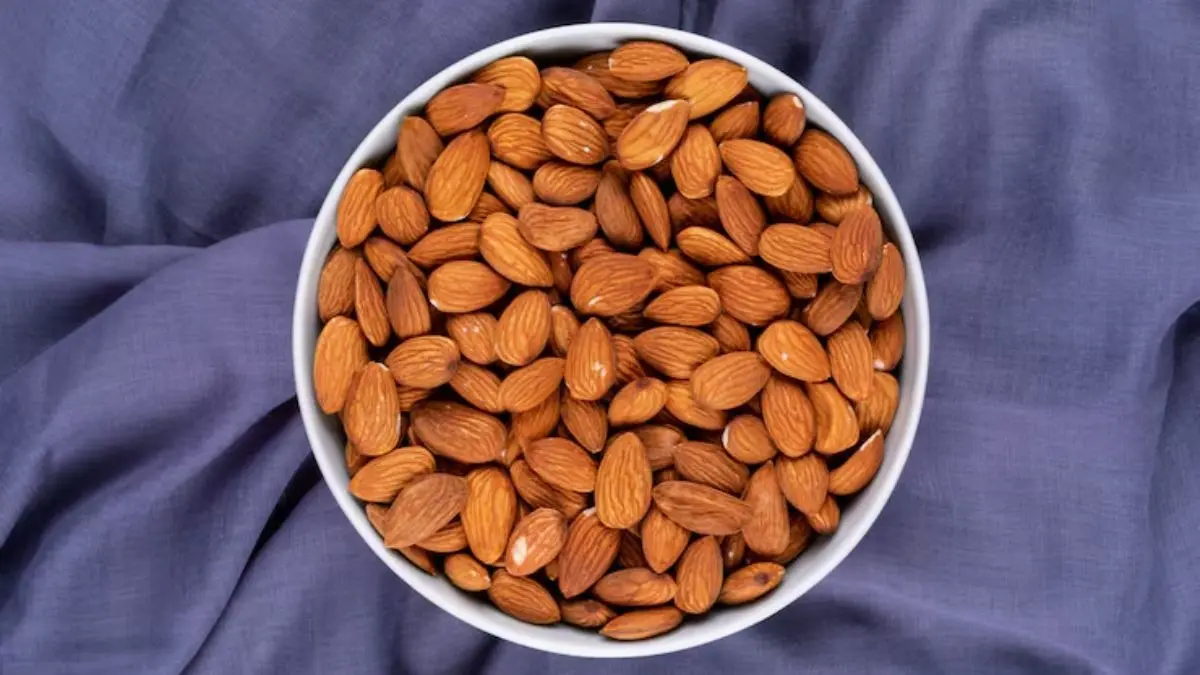 how to know that almonds are real or fake