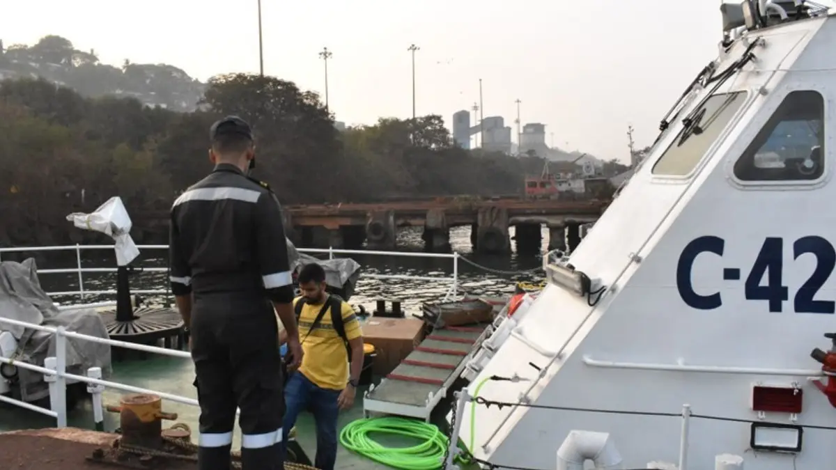 ICG Executes Medical Evacuation of 24-year-old Indian Sailor From UK-Flagged Vessel off Goa Coast