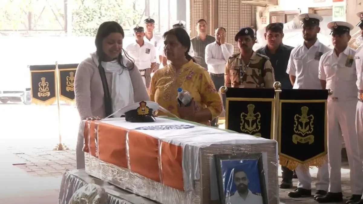 "I’ll Make Him Proud in Every Way": Widow of Navy Officer Vinay Narwal Holds Back Tears in Emotional Farewell