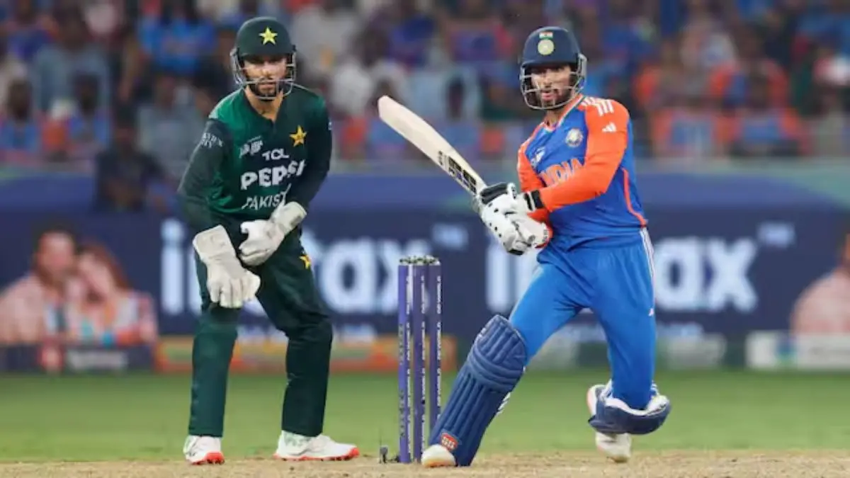 IND vs PAK T20 World Cup: कोलंबो में भारत-पाकिस्तान मैच समय पर शुरू हो पाएगा? जानिए मौसम का हाल और पिच रिपोर्ट IND vs PAK r Premadasa stadium Colombo