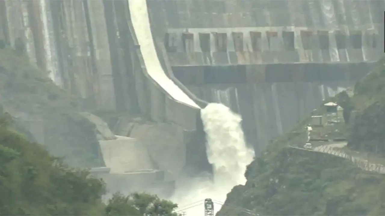 India Open Multiple gates of Baglihar dam on Chenab river