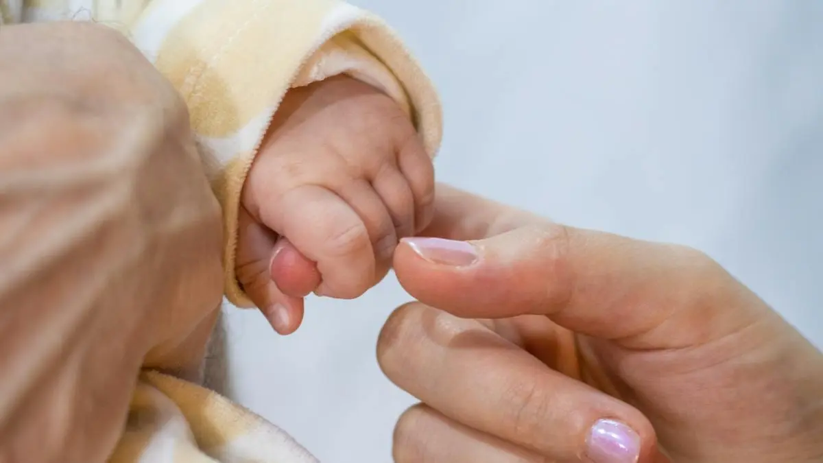 India's maternal and child mortality rate declines.