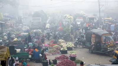 India's Retail Inflation Climbs to 0.71% in Nov 2025 on Vegetable, Fuel Price Surge India's Retail Inflation