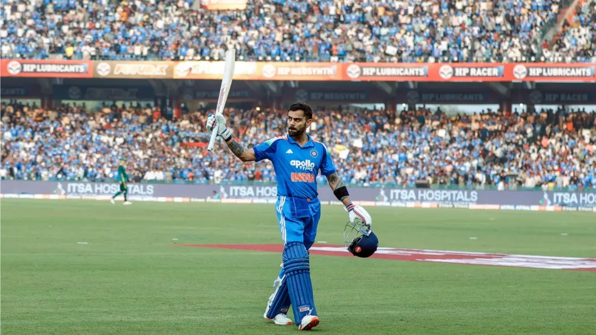 India's Virat Kohli acknowledges the crowd after getting dismissed by South Africa's Lungi Ngidi in 2nd ODI