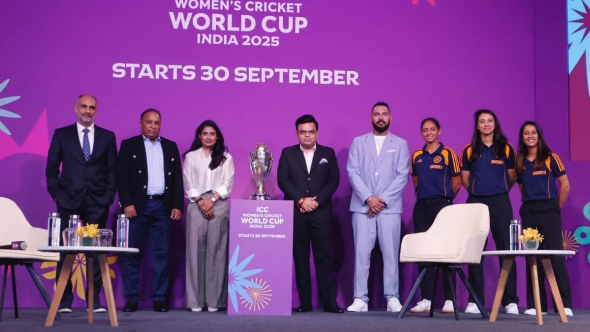 Indian cricket legends Mithali Raj and Yuvraj Singh, along with ICC chairman Jay Shah, during a Women's World Cup 2025 event
