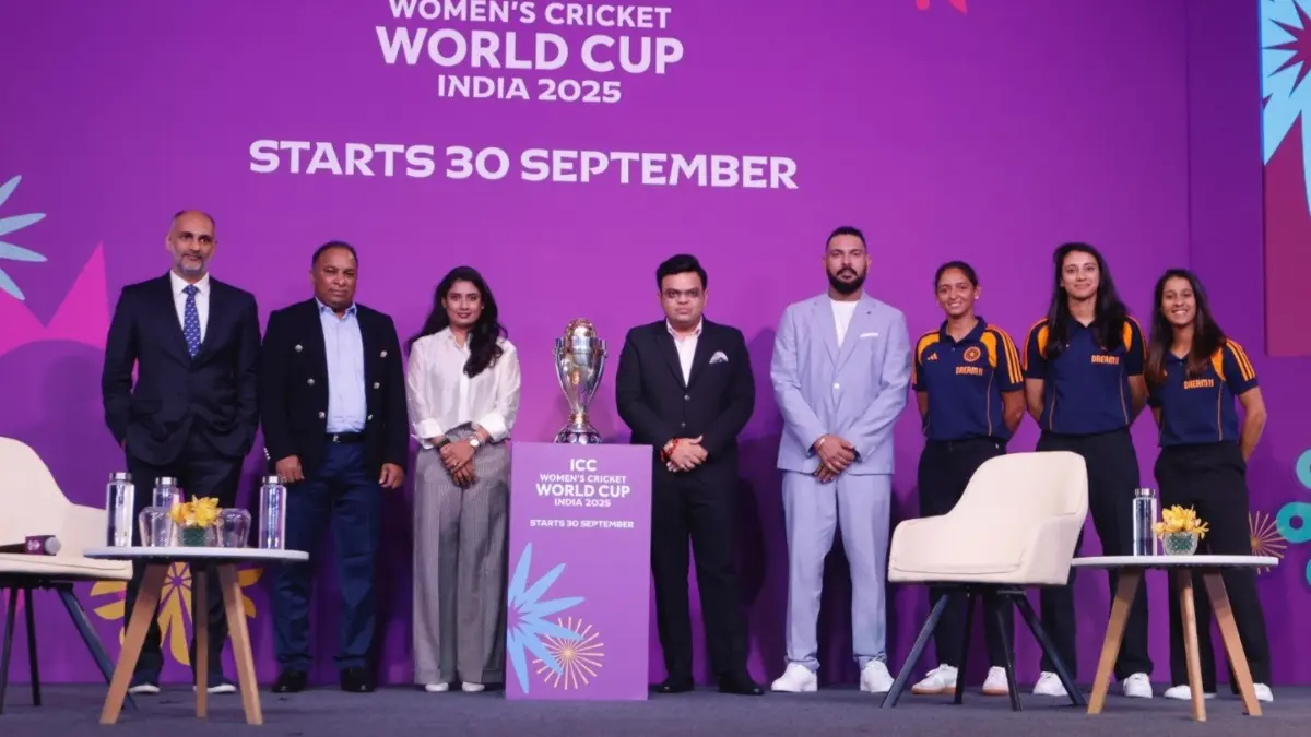 Indian cricket legends Mithali Raj and Yuvraj Singh, along with ICC chairman Jay Shah, during a Women's World Cup 2025 event