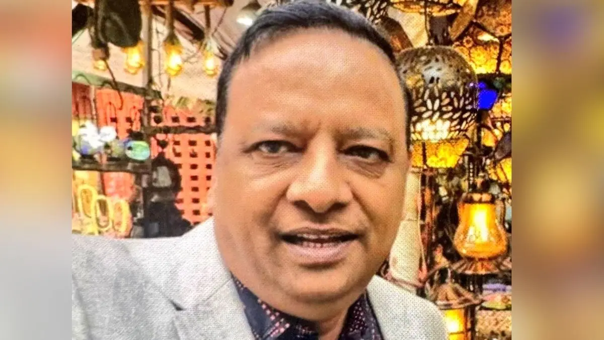 indian oil executive director anil garg suicide jumping 17th floor in noida