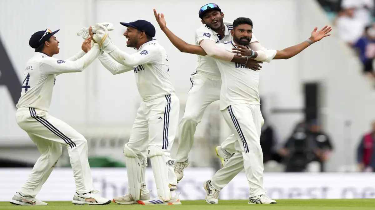 Indian players celebrate their win against England in 5th Test