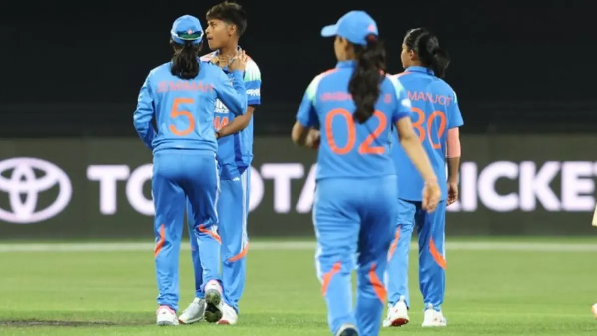 Australia Clinch Easy Win Over India In 2nd Women's ODI Match, Take 2-0 Lead In Series Indian players during 2nd Women's ODI match against Australia