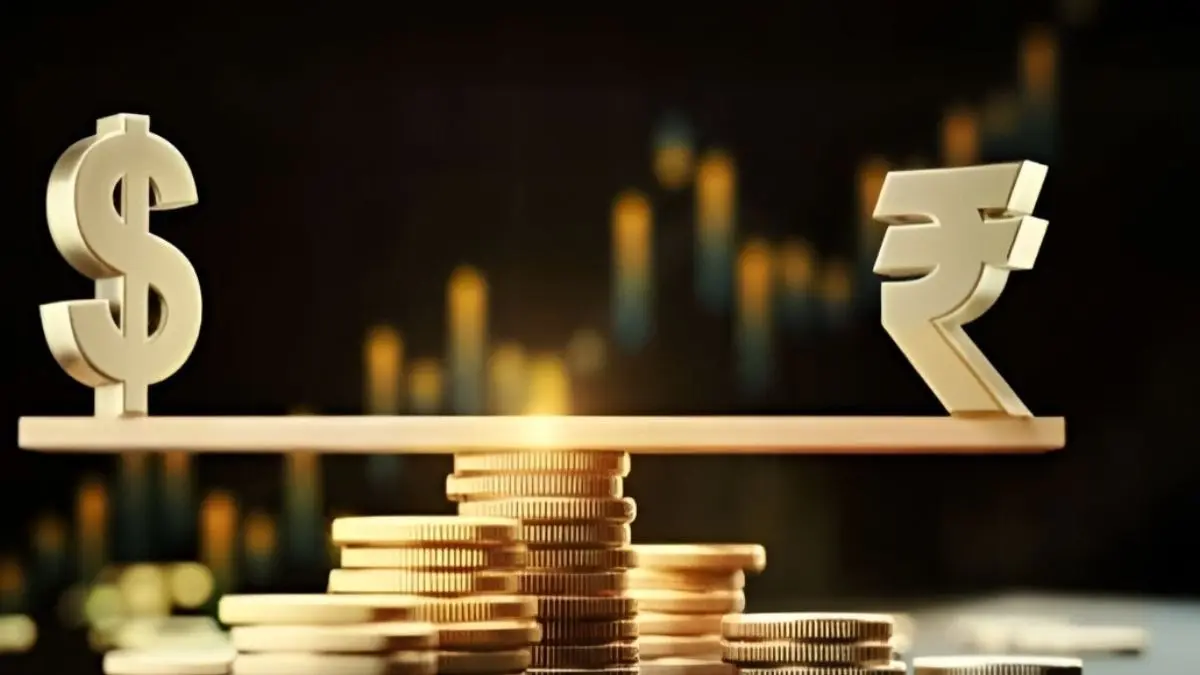 Indian Stock Indices Decline As Rupee Crashes Past 90 vs Dollar: What’s Driving the Sell-Off?