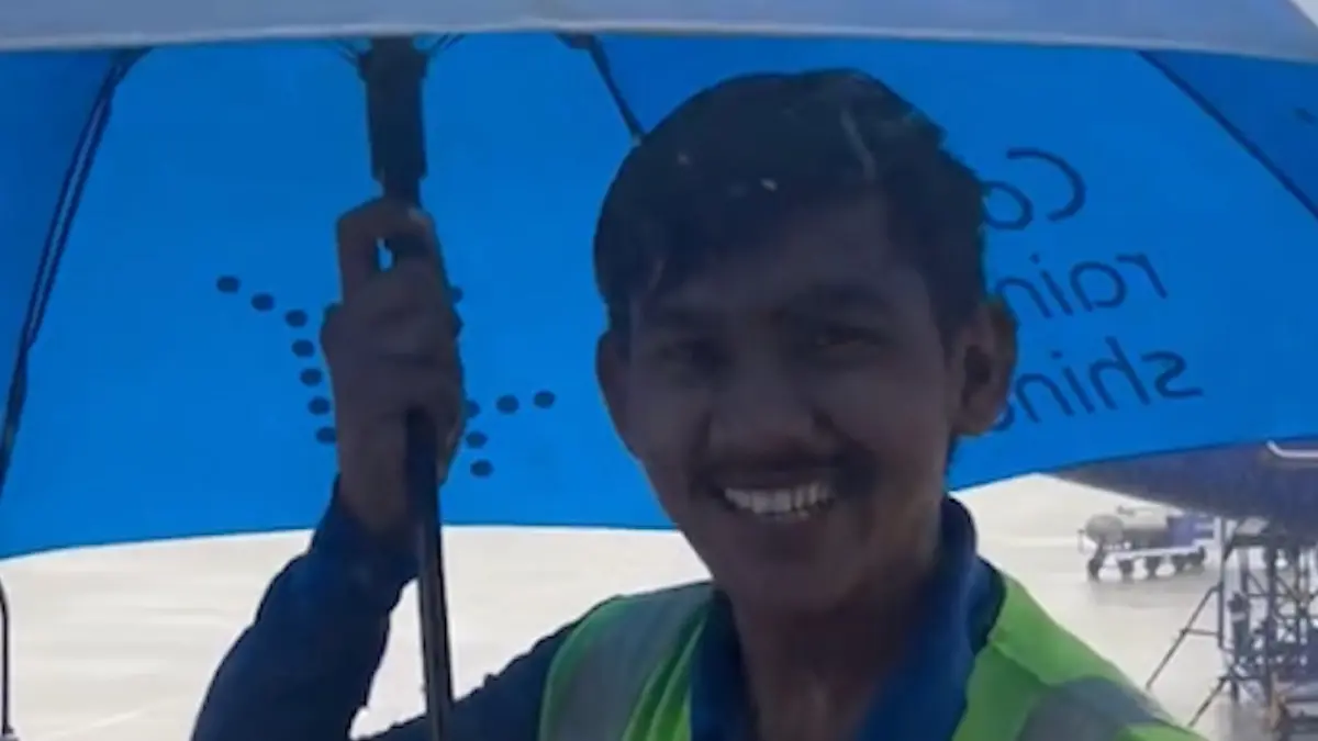 IndiGo Ground Staff’s Rainy Day Gesture Sparks Online Outpouring