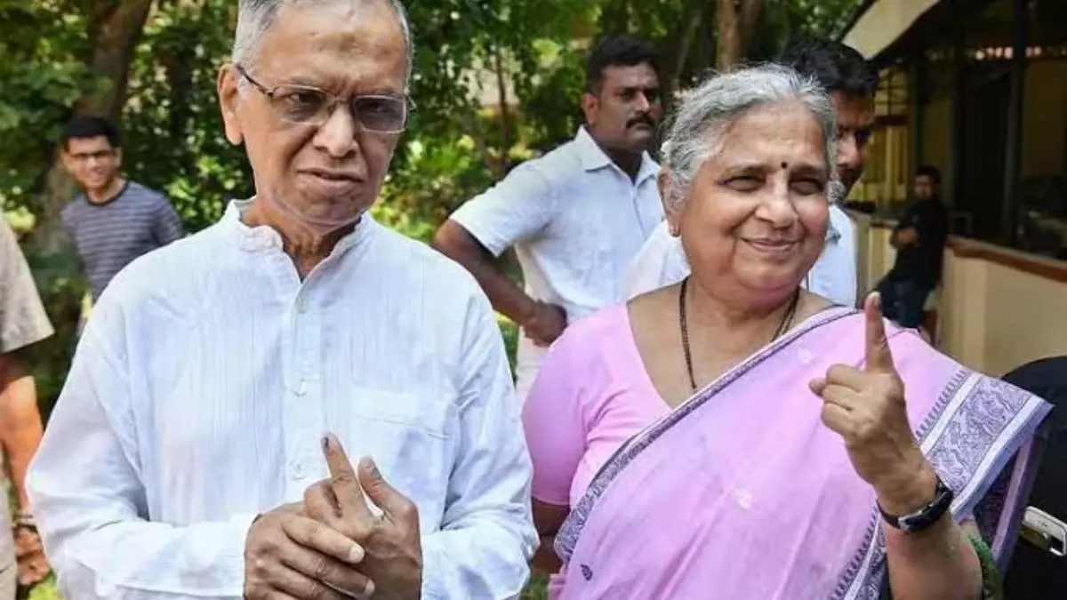 Infosys founder Narayana Murthy and wife Sudha Murty