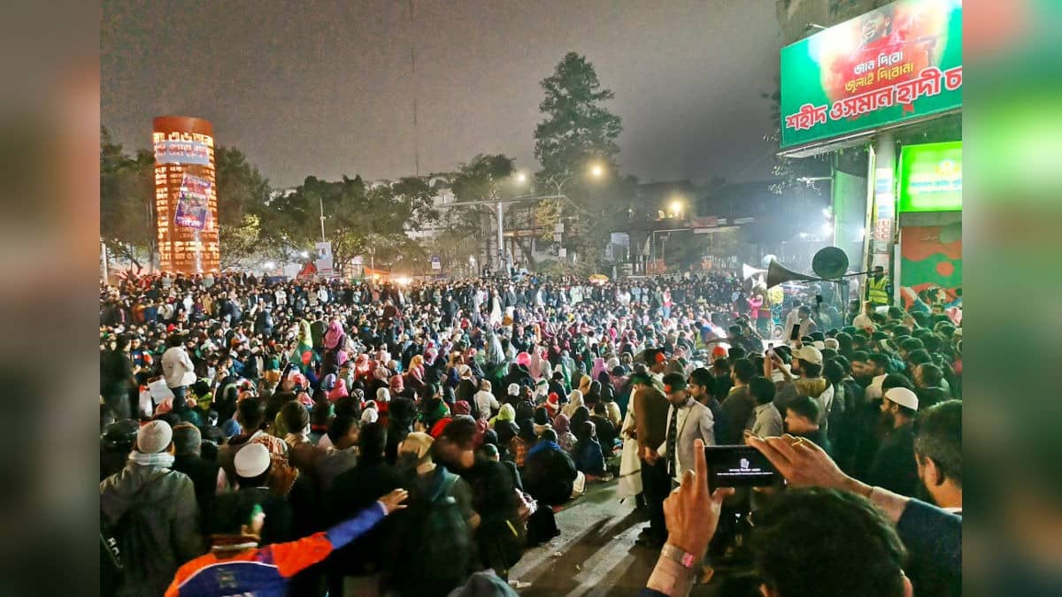 Inqilab Moncho Issues 24-Day Ultimatum For Trial of Hadi’s Killers; Demands Suspension Of Indian Work Permits