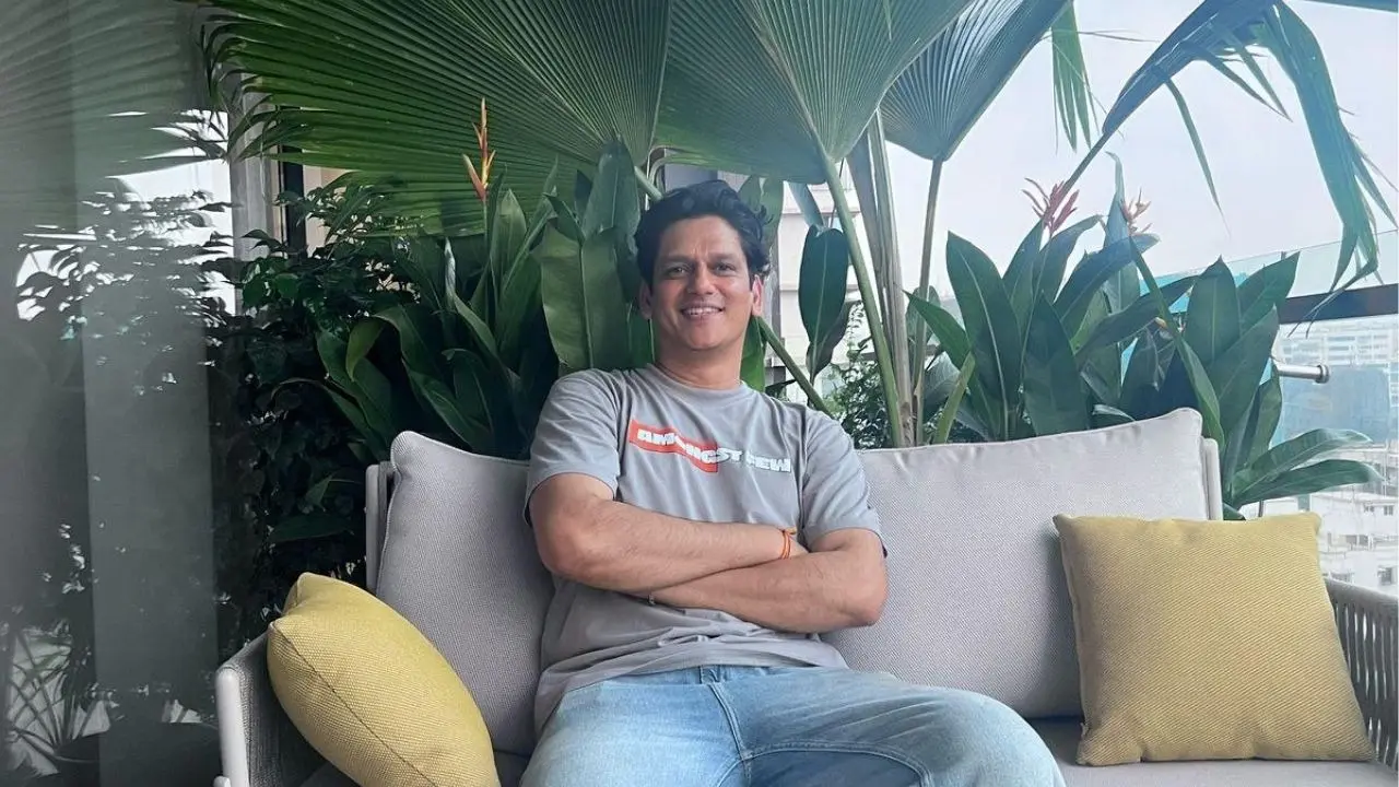 Inside Vijay Varma's Stunning Sea-Facing Juhu Apartment That Is A Masterclass In Modern Minimalist Luxury Inside Vijay Varma's Stunning Sea-Facing Juhu Apartment That Is A Masterclass In Modern Minimalist Luxury