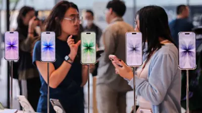 Apple Set to Report Strongest iPhone Sales in Four Years, Thanks to Google's Gemini Deal iphone 17