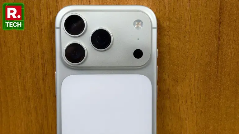 iPhone 17 Pro Price Discounted by Over ₹9,000: Check Out This Deal iphone 17 pro