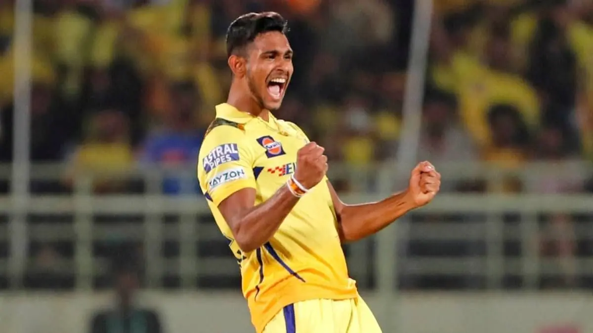 ipl 2026 auction players sold unsold kkr by matheesha pathirana in 18 cr wanindu hasaranga 2 cr